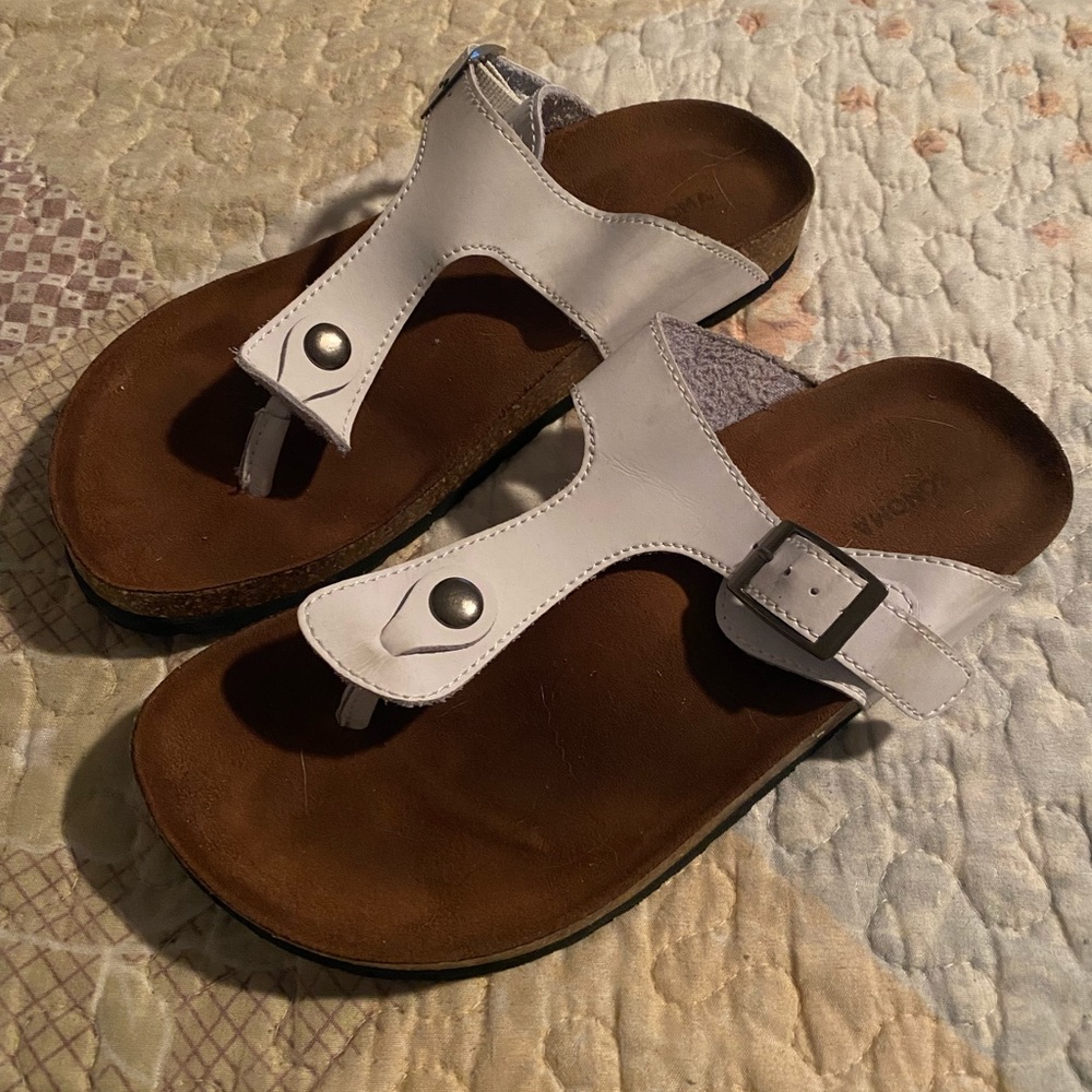 Flatbed Sandals Size 7